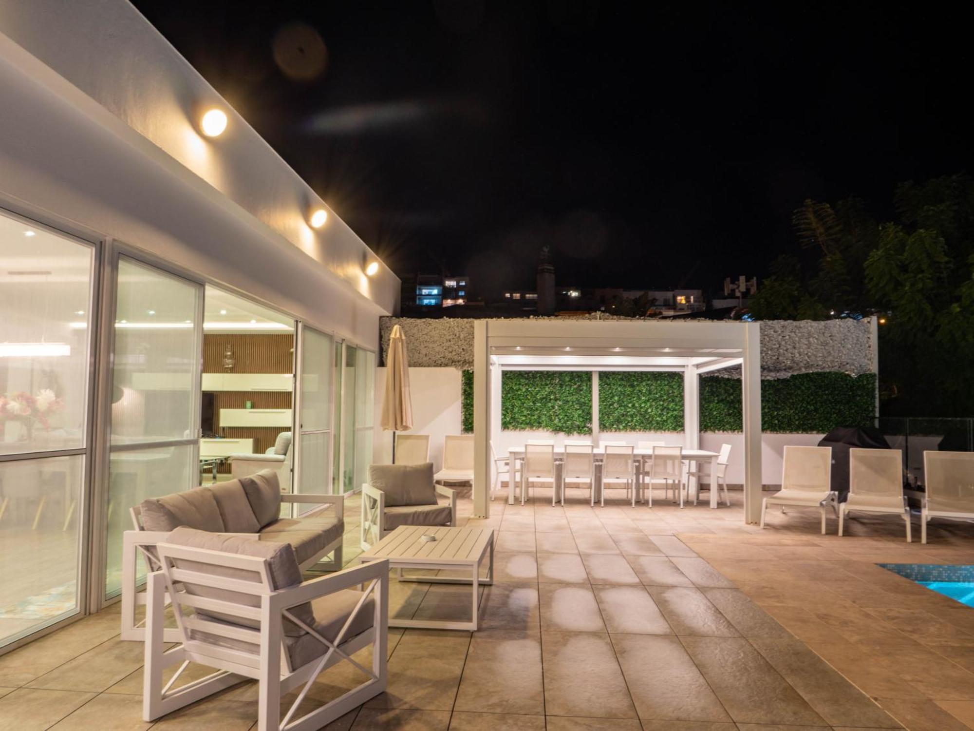 Villa Gaia - Sunset Views, Indoor Heated Pool, Sauna And Games Room Mellieħa Extérieur photo