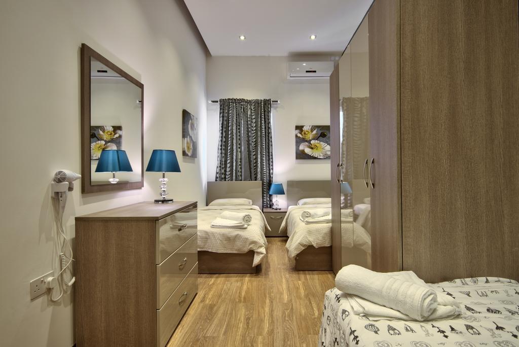 Villa Gaia - Sunset Views, Indoor Heated Pool, Sauna And Games Room Mellieħa Extérieur photo